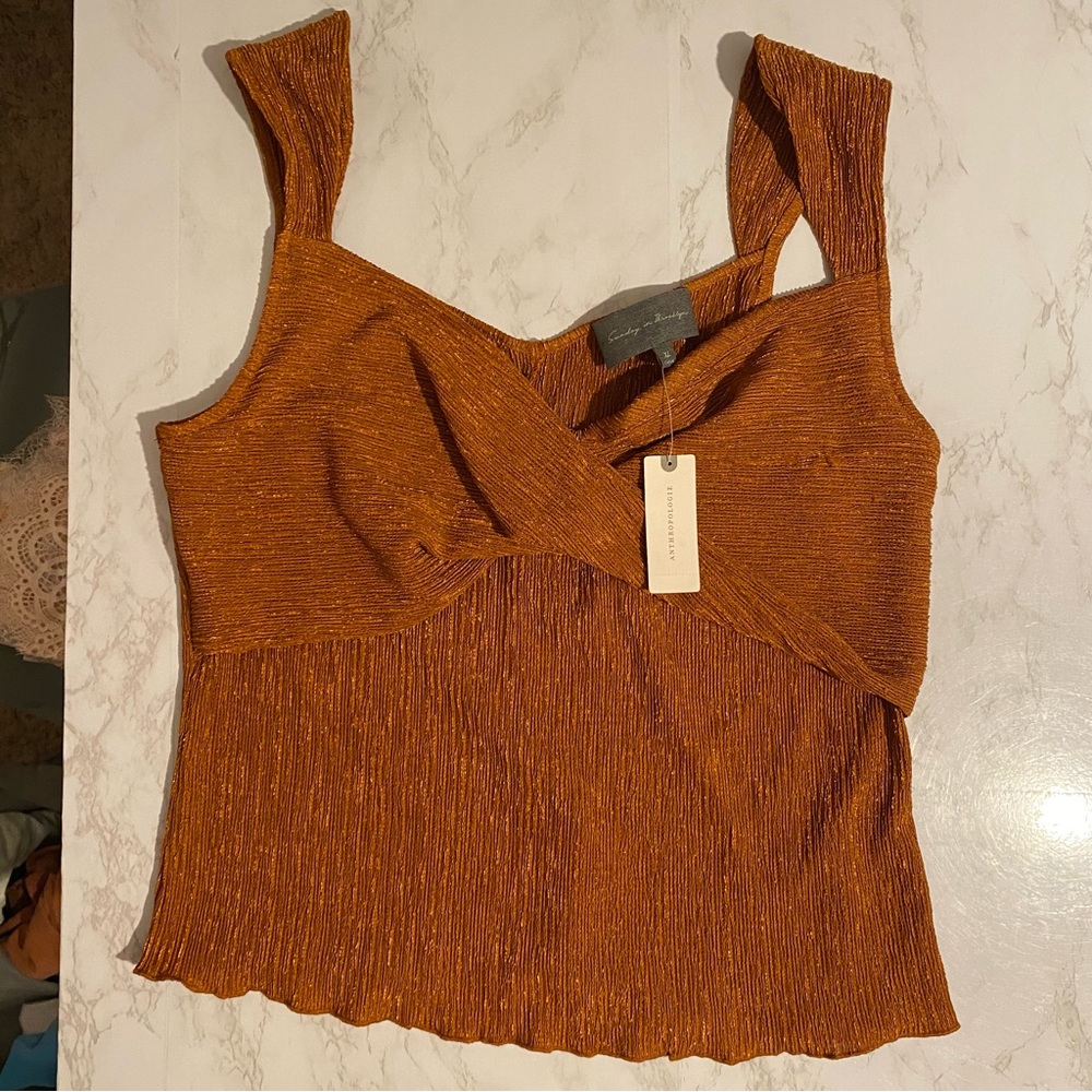 🎉HPx2!!🥳NEW Anthro Twist Front Shimmer Tank - Picture 12 of 14